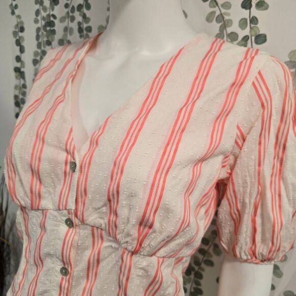The Good Jane Striped Button Front Peplum Top Puff Sleeve NWOT Size Small (Measu - Picture 4 of 9
